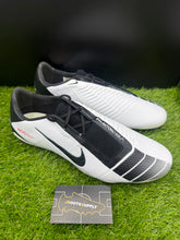 Load image into Gallery viewer, Nike Phantom Venom Elite DNA FG
