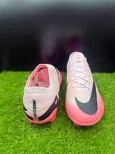 Load image into Gallery viewer, Nike Mercurial Vapor 15 Elite FG
