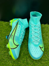 Load image into Gallery viewer, Nike Mercurial Superfly 8 Elite FG
