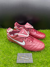 Load image into Gallery viewer, Nike Tiempo Legend III Elite SG
