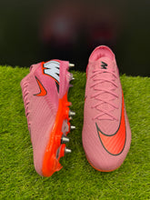 Load image into Gallery viewer, Nike Mercurial Vapor 16 Elite SG-Pro

