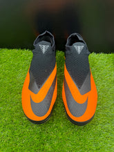 Load image into Gallery viewer, Nike Phantom Vision Elite DNA FG
