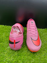 Load image into Gallery viewer, Nike Mercurial Vapor 16 Elite SG-Pro
