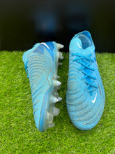 Load image into Gallery viewer, Nike Phantom GX 2 Elite SG Anti-Clog
