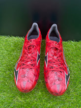 Load image into Gallery viewer, Mizuno Alpha II Elite SG
