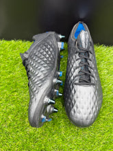 Load image into Gallery viewer, Nike Tiempo Legend 8 Elite SG-Pro
