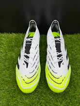 Load image into Gallery viewer, Adidas Predator Elite SG
