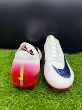 Load image into Gallery viewer, Nike Mercurial Vapor 16 Elite SG-Pro
