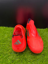 Load image into Gallery viewer, Adidas F50 Elite Laceless SG
