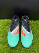 Load image into Gallery viewer, Nike Phantom 6 Low Elite FG
