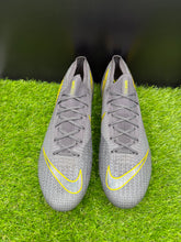 Load image into Gallery viewer, Nike Mercurial Vapor 12 Elite SG-Pro Anti-Clog
