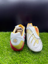 Load image into Gallery viewer, Adidas Predator Powerswerve Elite SG
