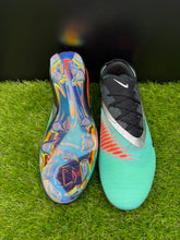 Load image into Gallery viewer, Nike Phantom 6 Low Elite FG

