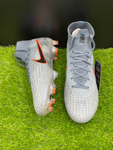 Load image into Gallery viewer, Nike Mercurial Superfly 6 Elite FG
