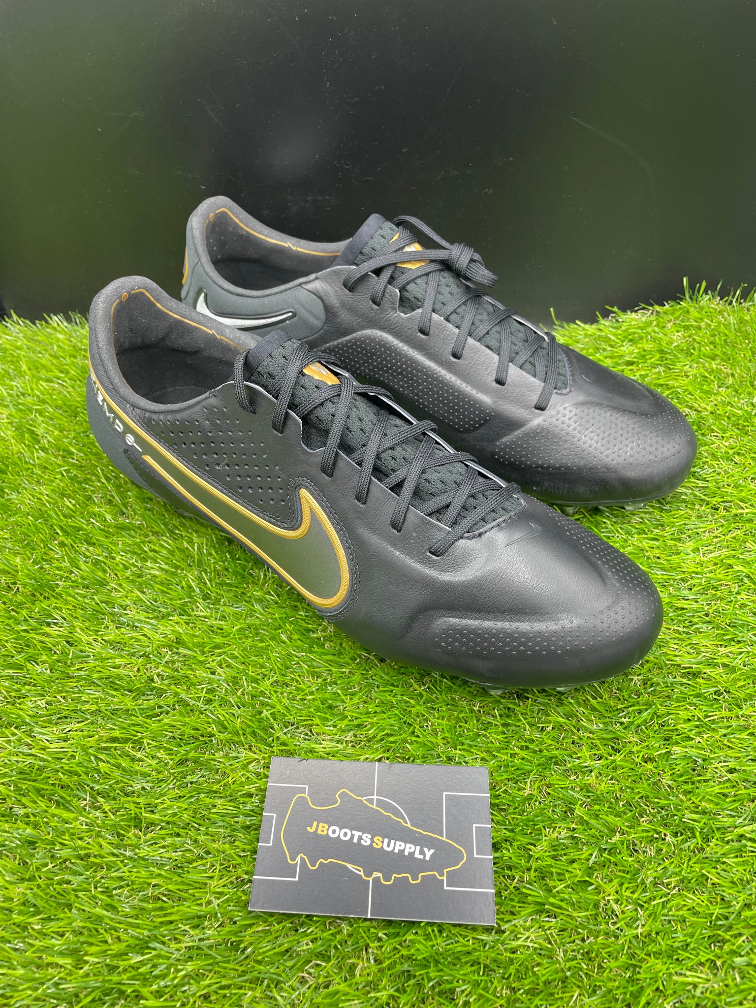 Nike tiempo black sg hot sale