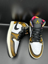 Load image into Gallery viewer, Nike Jordan 1 Mid

