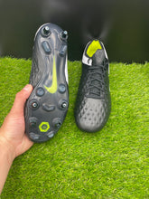 Load image into Gallery viewer, Nike Tiempo Legend 8 Elite SG AC
