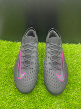 Load image into Gallery viewer, Nike Phantom Ultra Venom Elite FG
