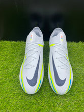 Load image into Gallery viewer, Nike Phantom GT II Elite FG
