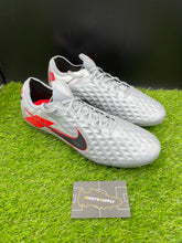 Load image into Gallery viewer, Nike Tiempo Legend 8 Elite FG
