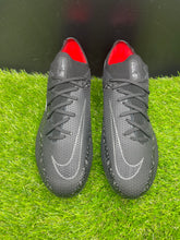 Load image into Gallery viewer, Nike Phantom GT 2 Elite FG

