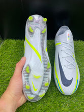 Load image into Gallery viewer, Nike Phantom GT II Elite FG
