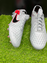Load image into Gallery viewer, Nike Tiempo Legend 8 Elite FG
