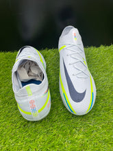 Load image into Gallery viewer, Nike Phantom GT II Elite FG
